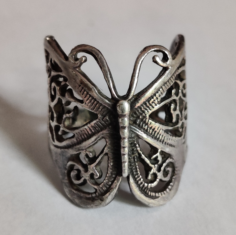 Beautiful Filigree Butterfly Ring in Sterling Silver